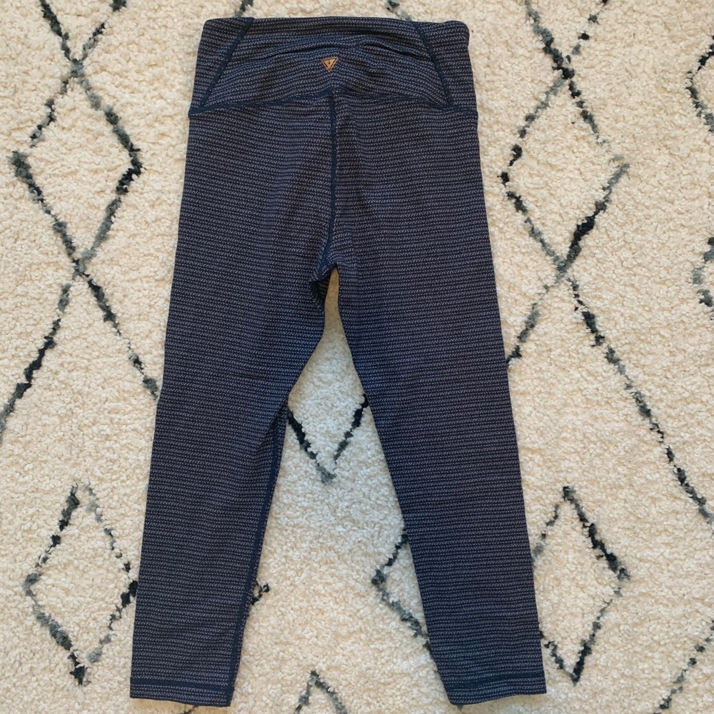 YOGASMOGA Aurum Capri Legging